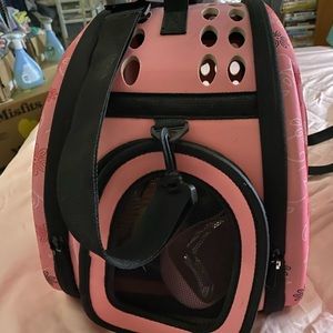 PET CRATE NEW NEVER USED WILL FOLD FLAT